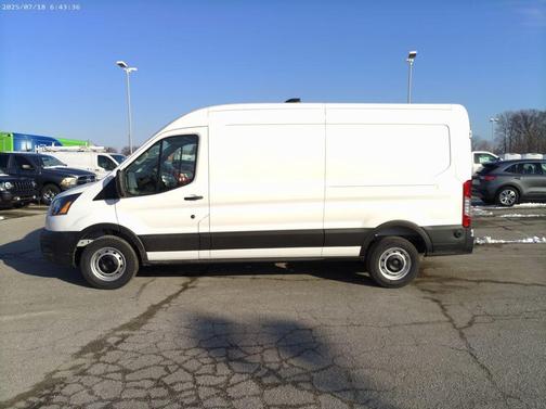 2026 Ford Transit-250 148 WB Medium Roof Cargo