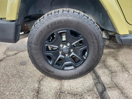 2013 Jeep Wrangler Unlimited Sahara