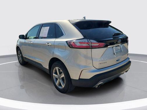 Ingot Silver 2019 Ford Edge SEL