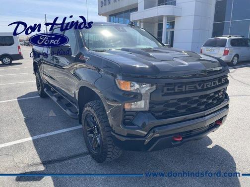 2022 Chevrolet Silverado 1500 Custom Trail Boss