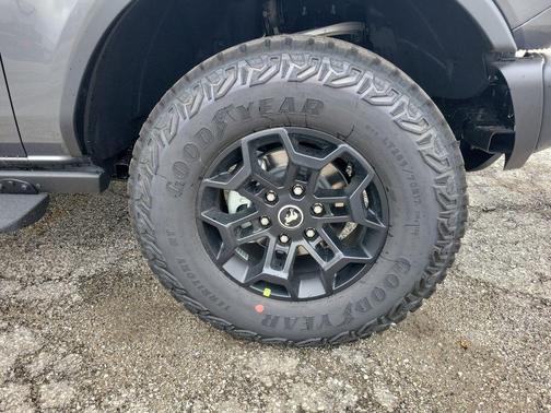 Gray 2026 Ford Bronco Badlands