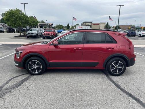 2024 Kia Niro EX