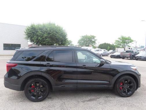 Photo 3 of 4 of 2020 Ford Explorer ST