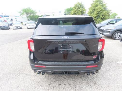 Photo 4 of 4 of 2020 Ford Explorer ST