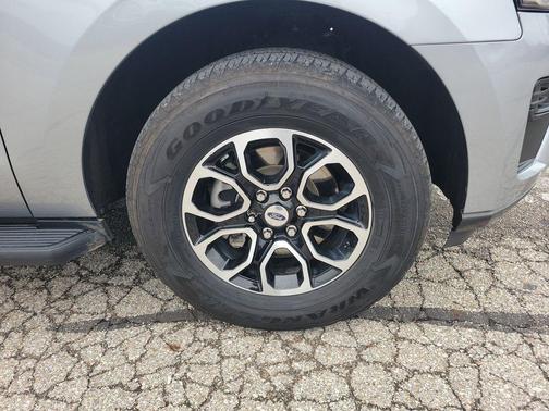 Silver Metallic 2024 Ford Expedition XLT