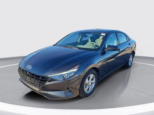 2021 Hyundai ELANTRA SE