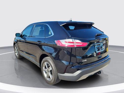 Black Metallic 2023 Ford Edge SEL