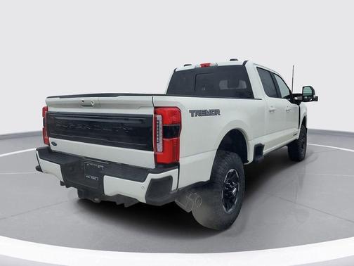 2026 Ford F-350 Platinum