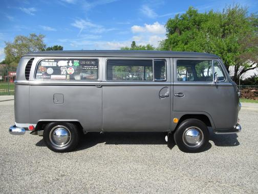 1968 Volkswagen Microbus 