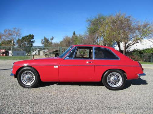 1967 MG MGB 