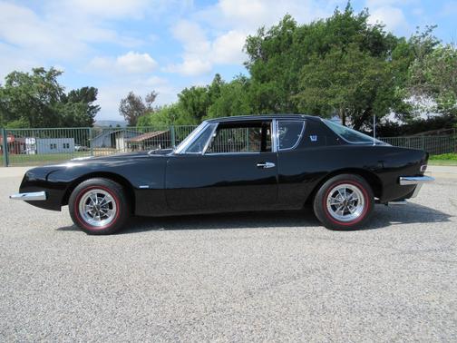 1963 Studebaker Avanti 