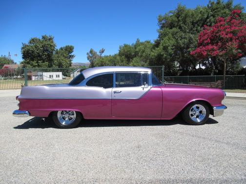 1955 Pontiac Chieftain