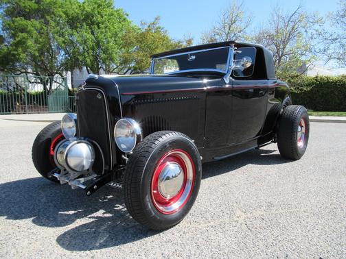 1932 Ford Model B Base