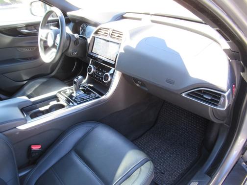 2020 Jaguar XE S