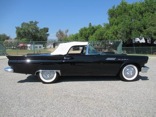 Raven Black 1957 Ford Thunderbird