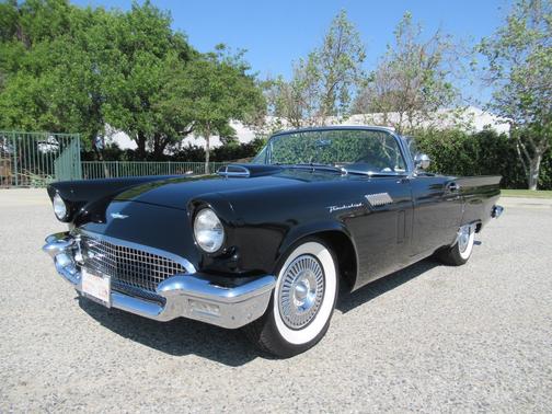 Raven Black 1957 Ford Thunderbird