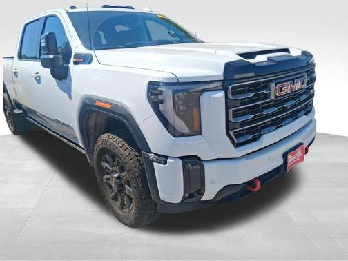 Summit White 2025 GMC Sierra 2500 AT4