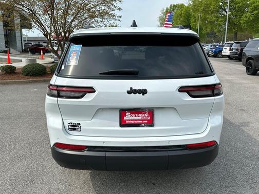 2024 Jeep Grand Cherokee L Laredo