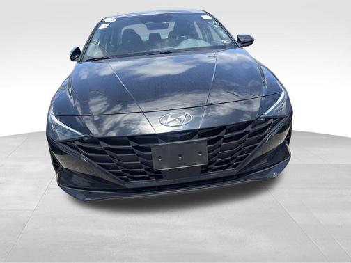 Onyx Black 2023 Hyundai ELANTRA SEL