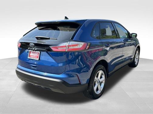 2021 Ford Edge SE