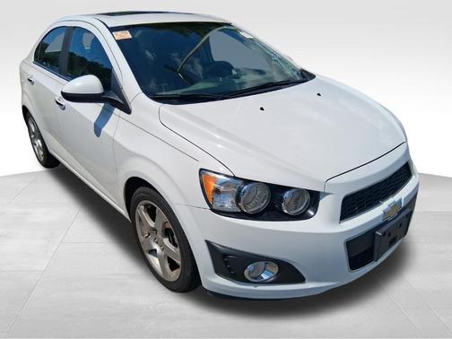 Summit White 2014 Chevrolet Sonic LTZ