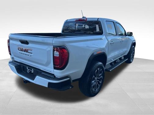 2025 GMC Canyon Denali