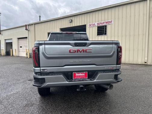 2026 GMC Sierra 2500 AT4
