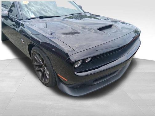 Pitch Black Clearcoat 2020 Dodge Challenger R/T Scat Pack