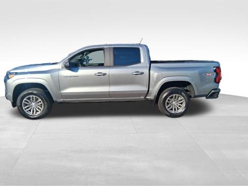 Sterling Gray Metallic 2024 Chevrolet Colorado LT
