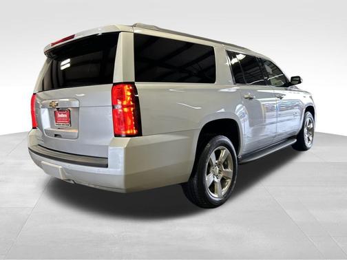 2017 Chevrolet Suburban LT