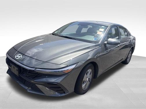 Amazon Gray 2025 Hyundai ELANTRA SE