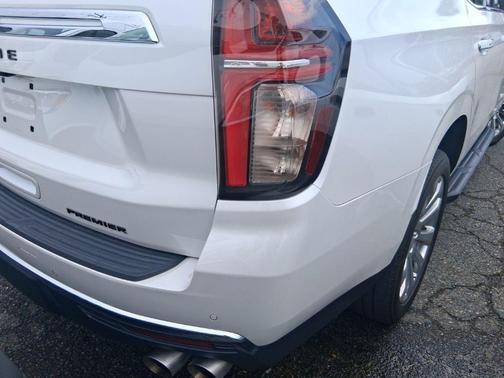 Iridescent Pearl Tricoat 2021 Chevrolet Tahoe Premier