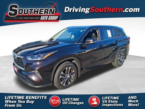 Midnight Black Metallic 2021 Toyota Highlander Hybrid XLE