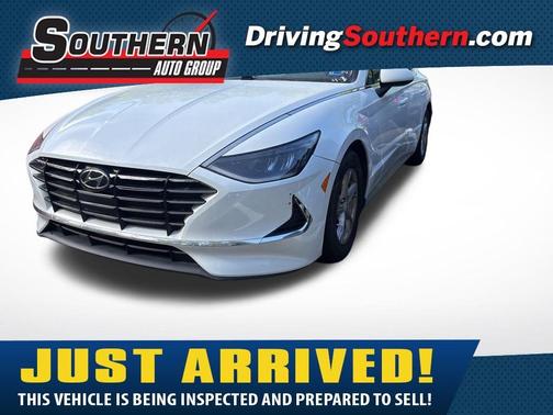 Quartz White 2021 Hyundai SONATA SE