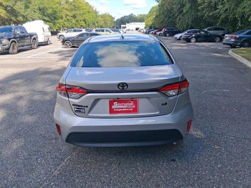 Classic Silver Metallic 2023 Toyota Corolla LE
