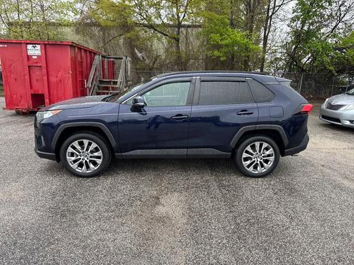 2020 Toyota RAV4 XLE Premium