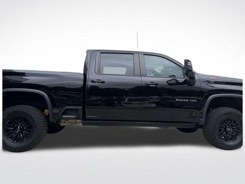Black 2024 Chevrolet Silverado 2500 ZR2