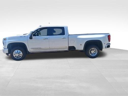Iridescent Pearl Tricoat 2024 Chevrolet Silverado 3500 High Country