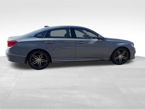 2022 Honda Accord Touring 2.0T