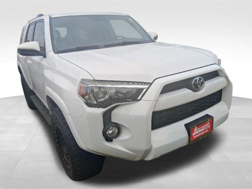 Super White 2019 Toyota 4Runner SR5