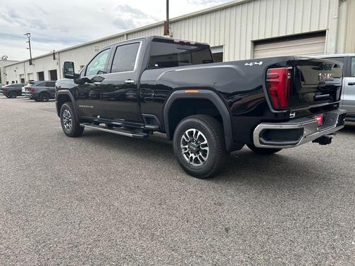 2026 GMC Sierra 2500 SLT