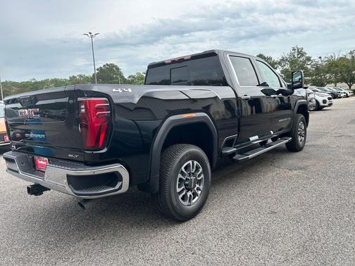 2026 GMC Sierra 2500 SLT