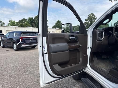 2022 GMC Sierra 3500 Denali