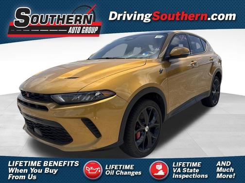 Gold 2023 Dodge Hornet GT Plus