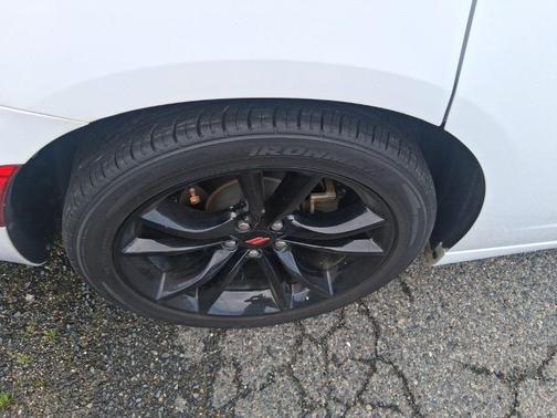 White Knuckle Clearcoat 2017 Dodge Charger R/T
