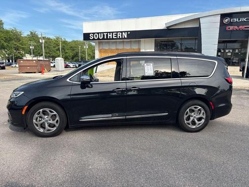2023 Chrysler Pacifica Limited