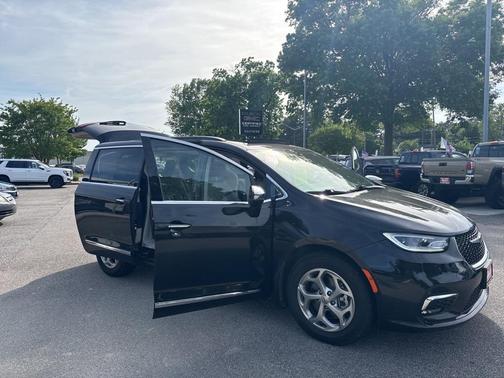 2023 Chrysler Pacifica Limited