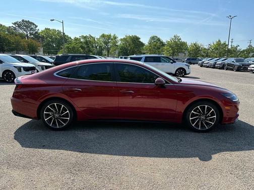 2023 Hyundai SONATA Limited