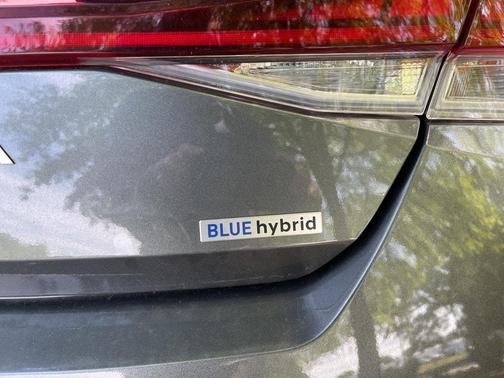 2024 Hyundai ELANTRA HEV Blue