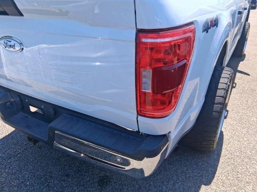 Oxford White 2021 Ford F-150 XLT